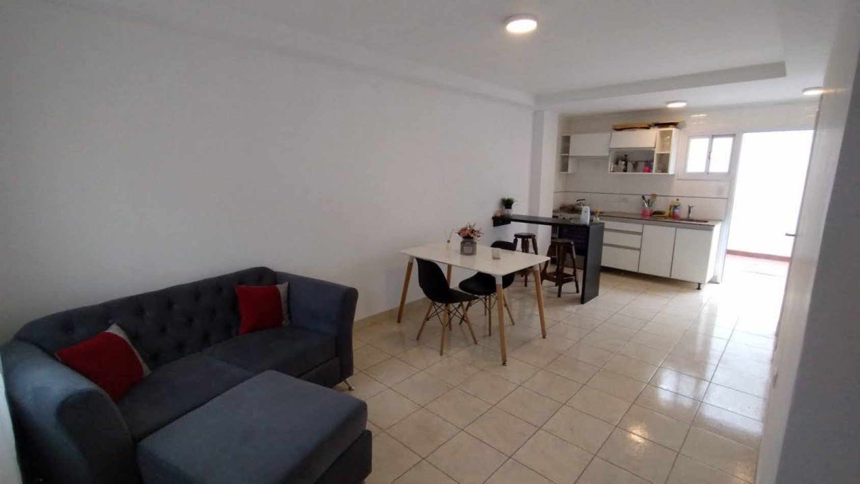 DUPLEX 3 AMBIENTES A ESTRENAR ZONA SAN JUAN-TOMA VEHICULOS EN PARTE DE PAGO!!