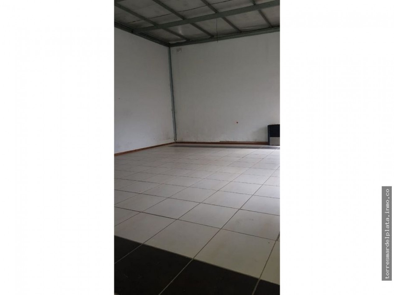 LOCAL COMERCIAL EN VENTA SOBRE AVENIDA LIBERTAD DE 200 M2 