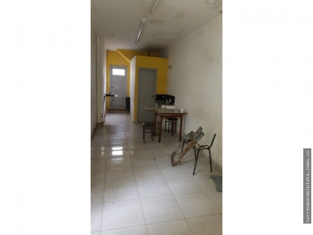 LOCAL COMERCIAL EN VENTA SOBRE AVENIDA LIBERTAD DE 200 M2 