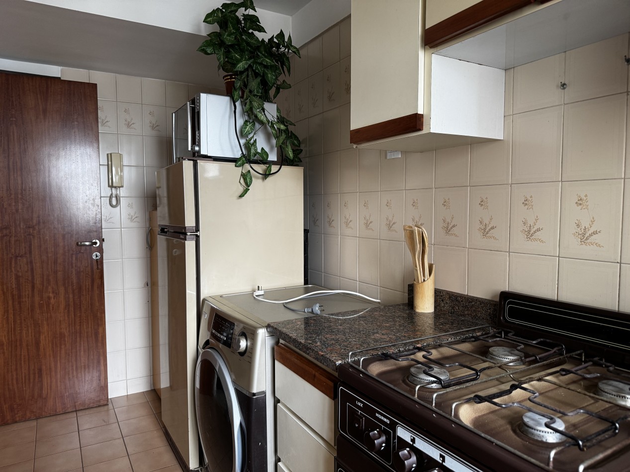 DEPARTAMENTO MONOAMBIENTE - A 1 CUADRA DE LA PLAYA