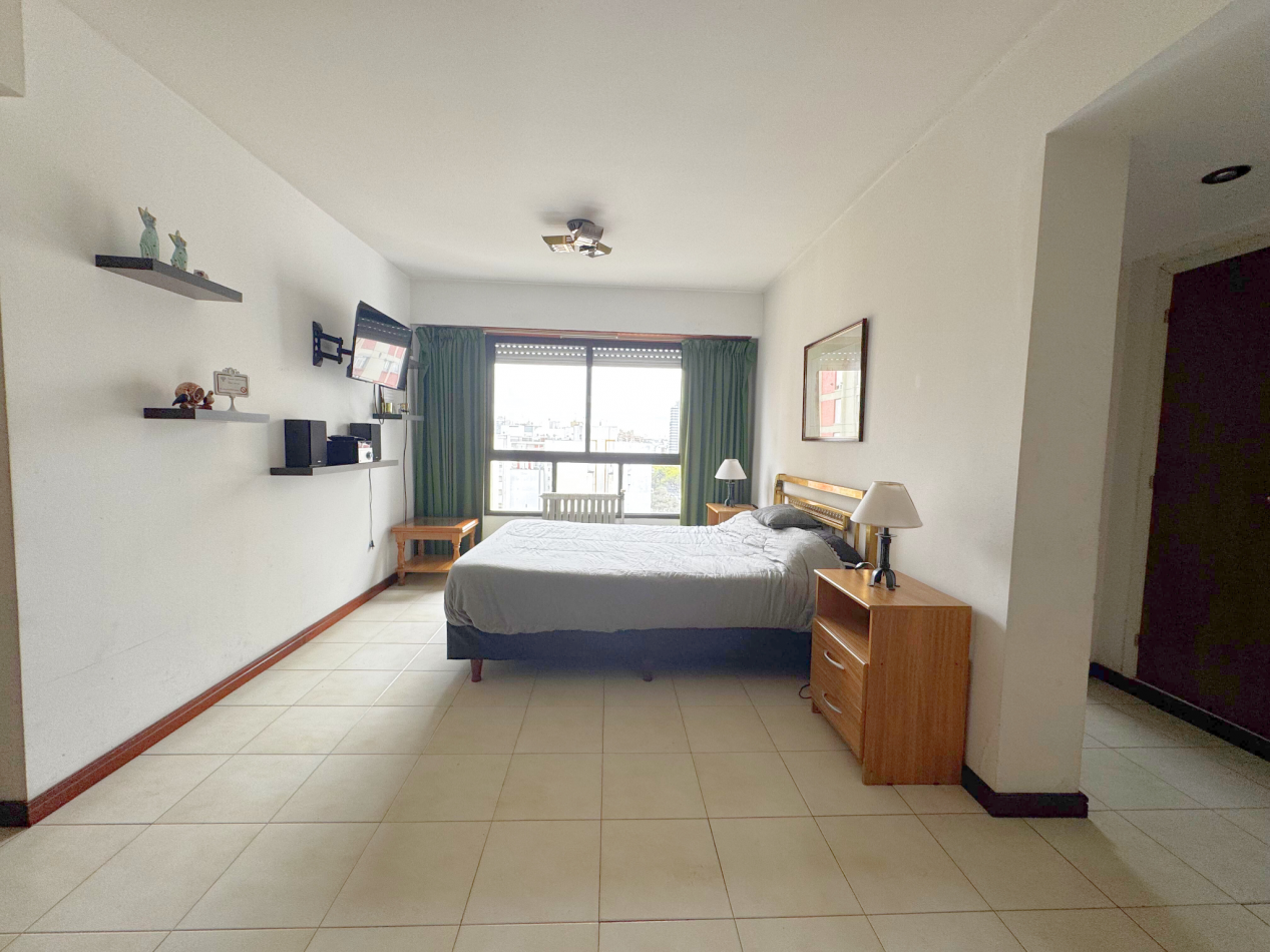 DEPARTAMENTO MONOAMBIENTE - A 1 CUADRA DE LA PLAYA
