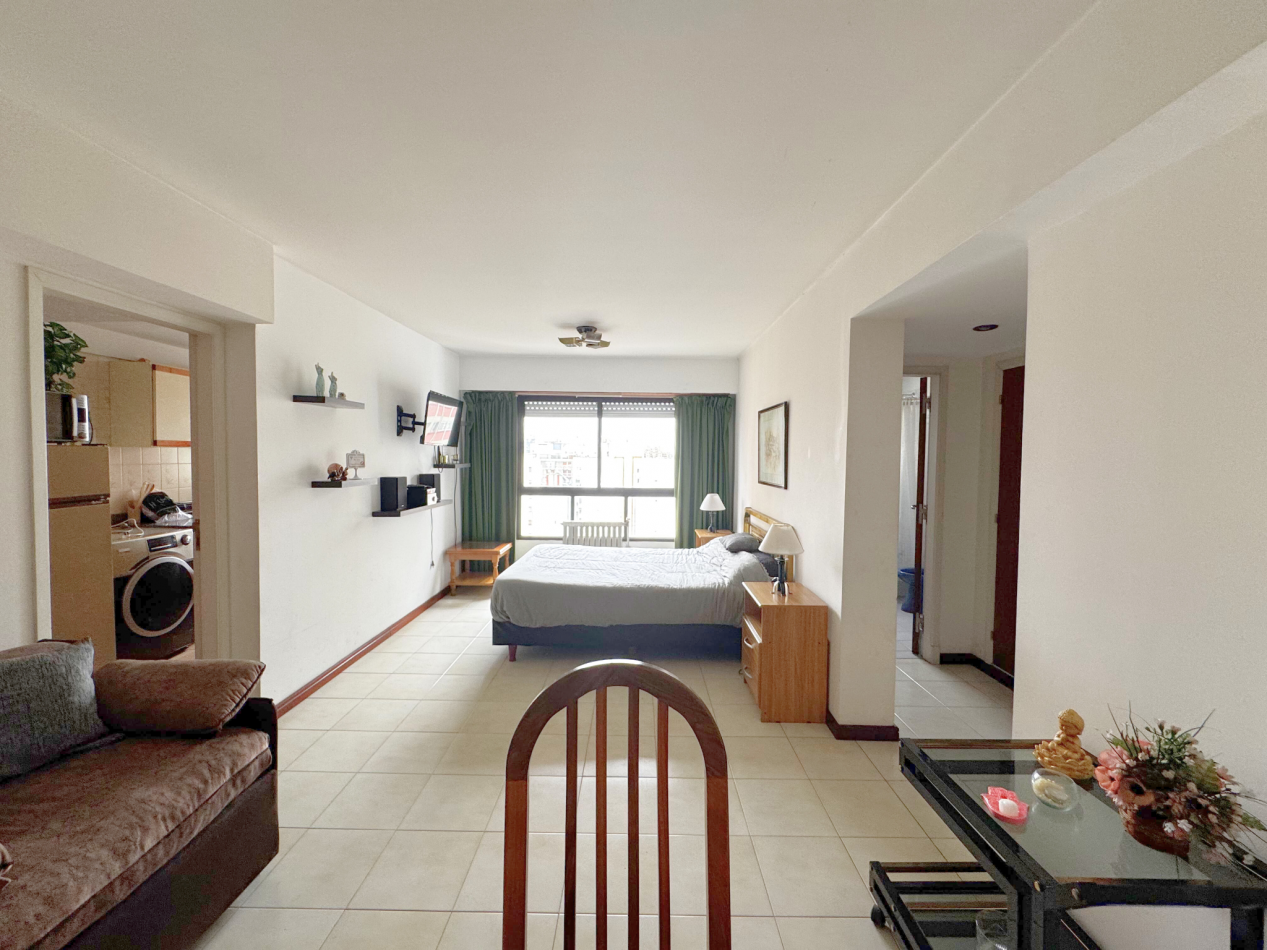 DEPARTAMENTO MONOAMBIENTE - A 1 CUADRA DE LA PLAYA