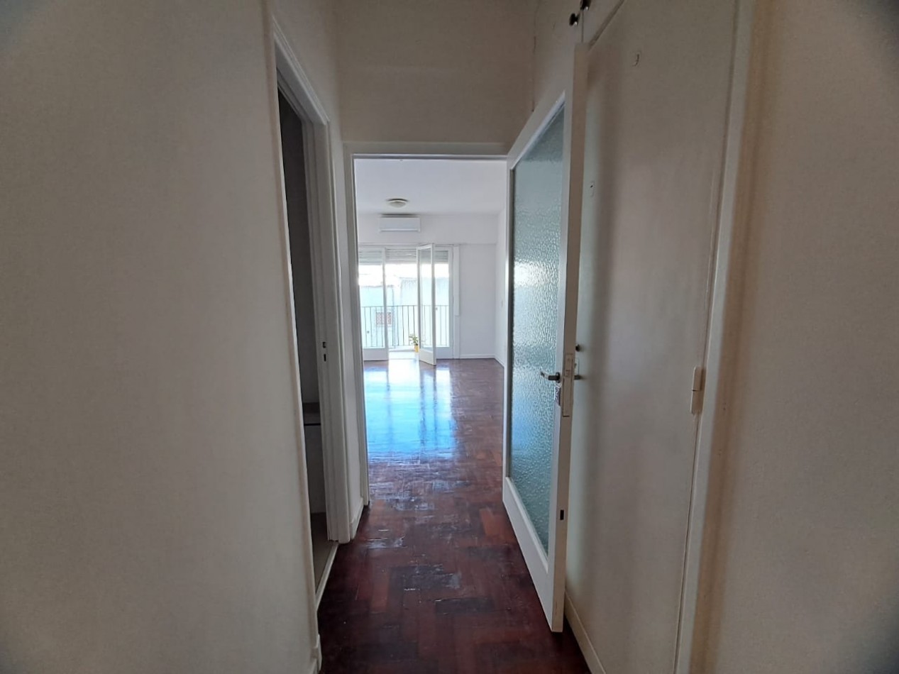 DEPARTAMENTO 1 AMBIENTE CON BALCON - RECICLADO - ACEPTA PERMUTA