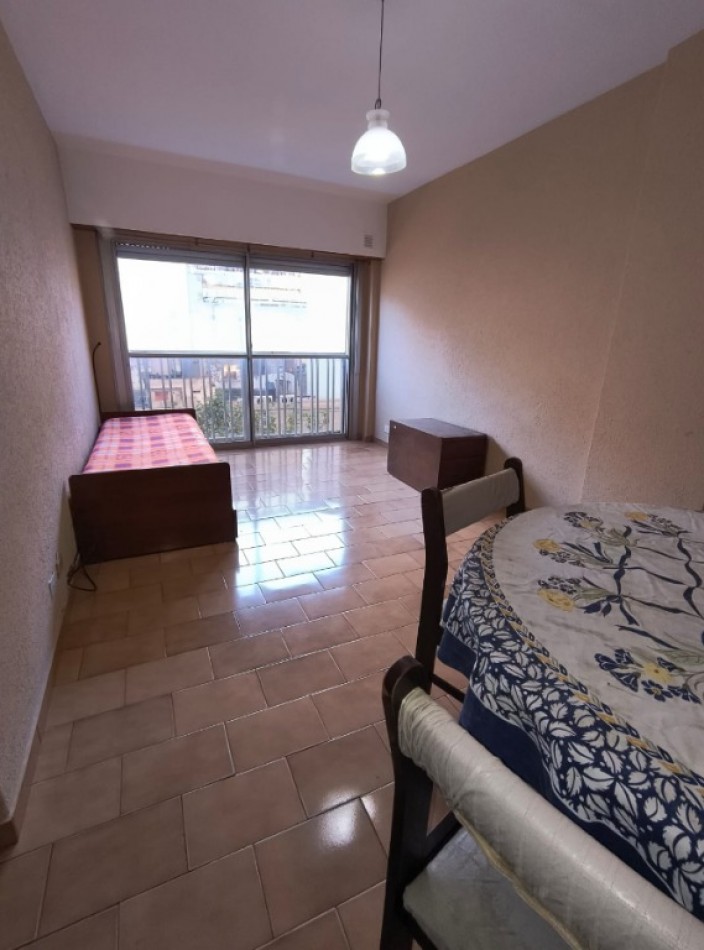 Venta Departamento 2 Ambientes a la Calle - Santiago del Estero 1660, 4° Piso
