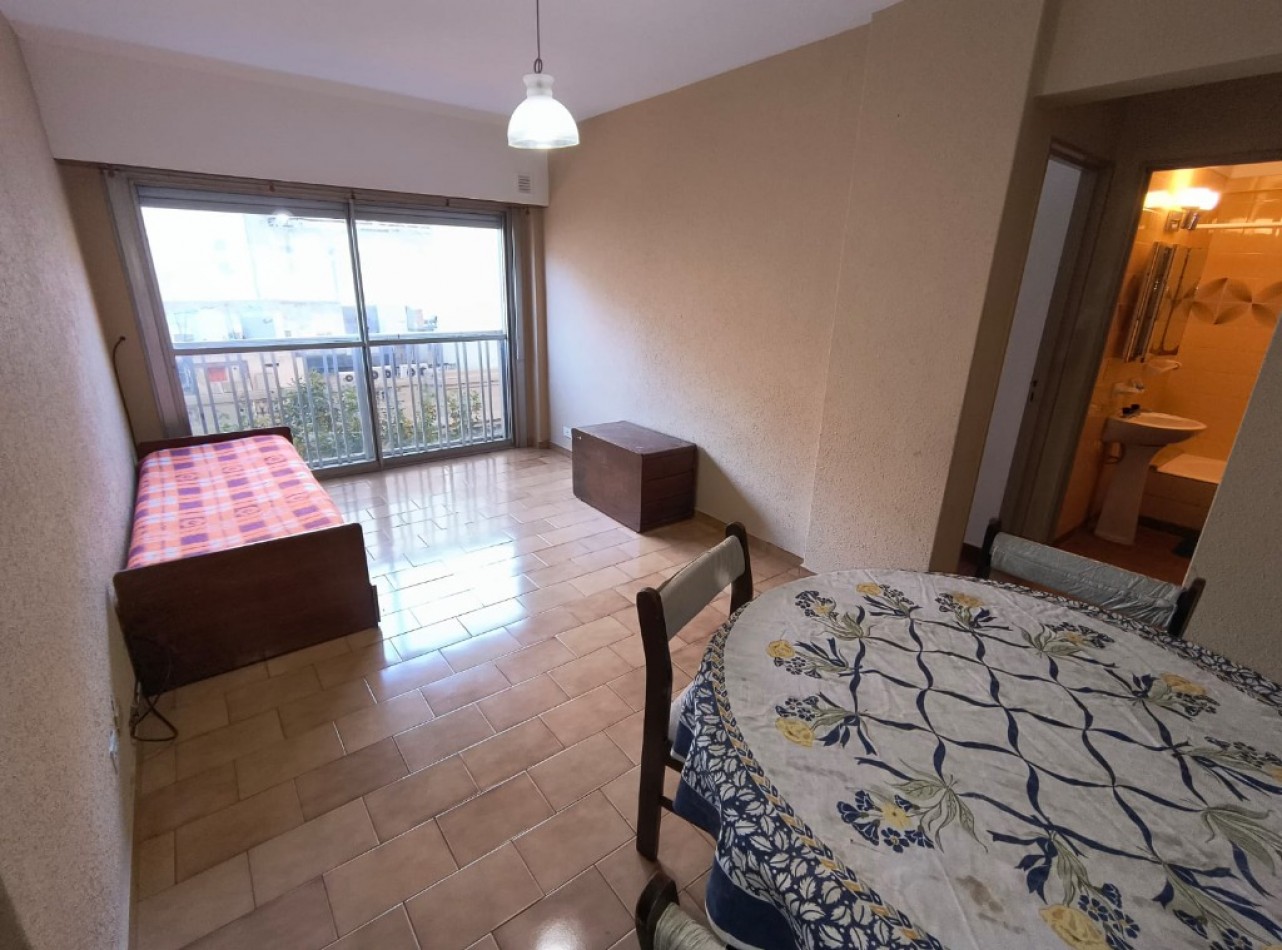 Venta Departamento 2 Ambientes a la Calle - Santiago del Estero 1660, 4° Piso