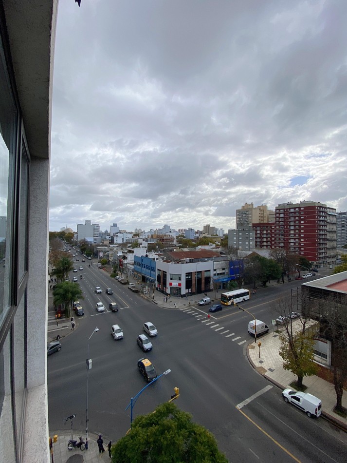 Departamento de 1 Ambiente a la Calle con Balcon Frances - Colon 3180, Mar del Plata