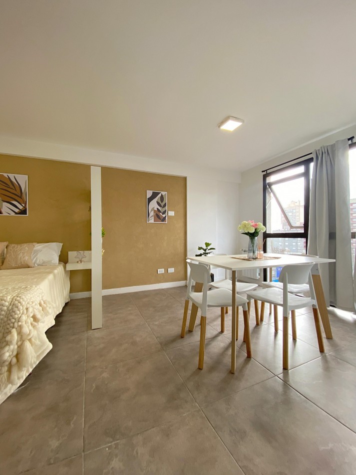 Departamento de 1 Ambiente a la Calle con Balcon Frances - Colon 3180, Mar del Plata