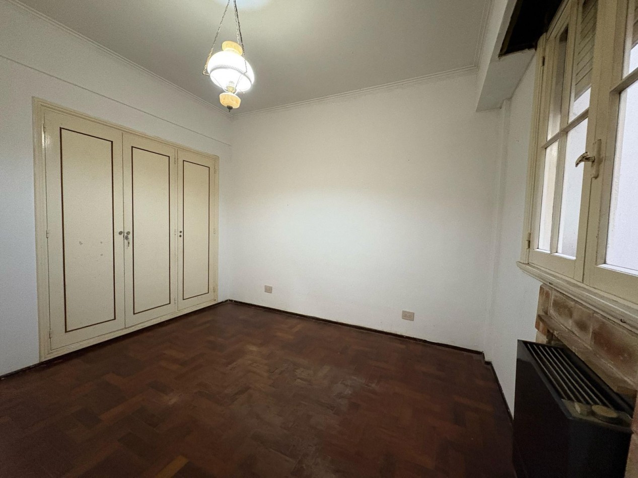 Departamento de 3 Ambientes con Dependencia y Toilette a Metros del Mar - Plaza Colon - Apto Credito