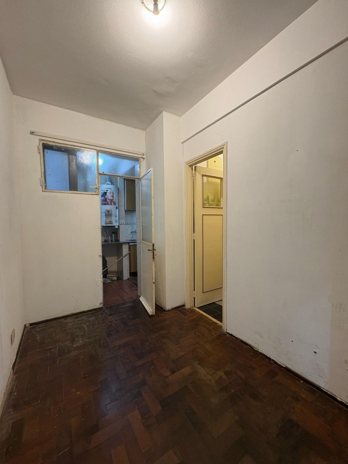 Departamento de 3 Ambientes con Dependencia y Toilette a Metros del Mar - Plaza Colon - Apto Credito