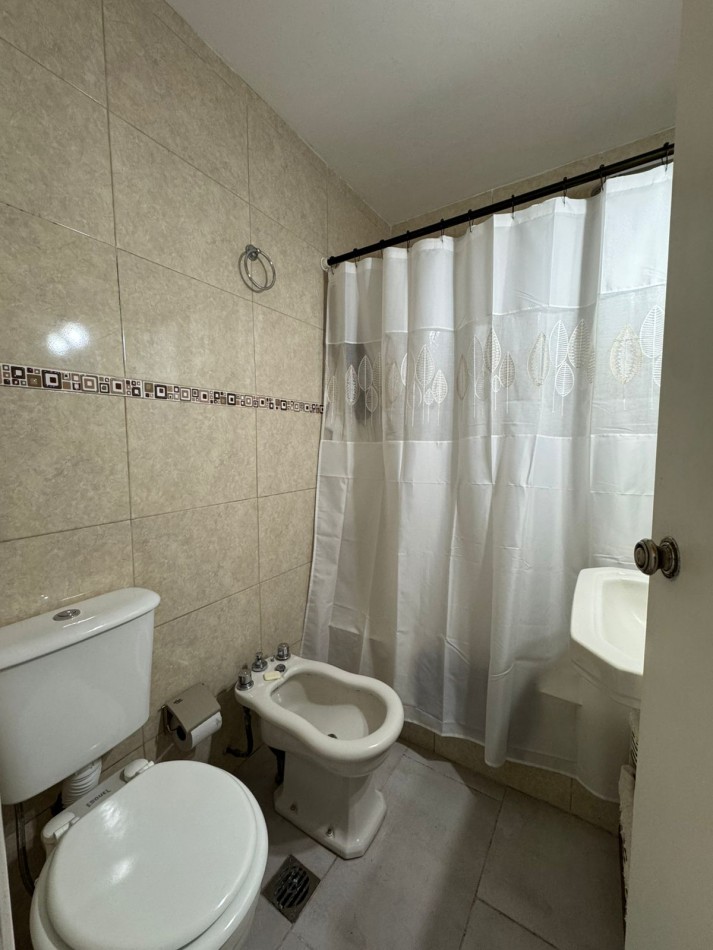 Departamento de 2 Ambientes a la Calle con Balcon - Zona Centro, Mar del Plata