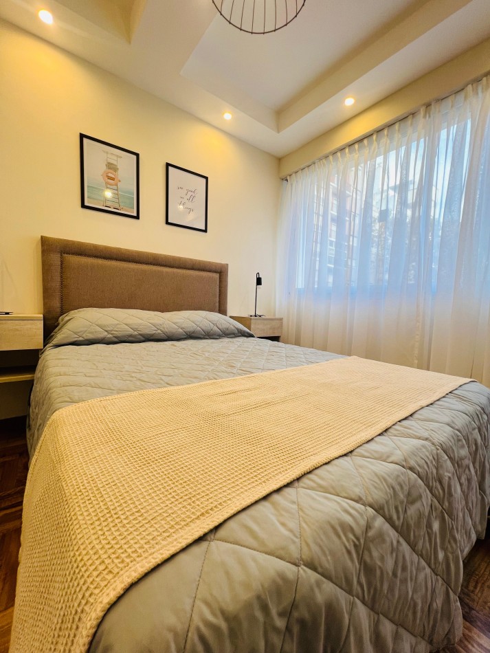 2 AMBIENTES CON BALCON A LA CALLE EN ZONA CENTRO