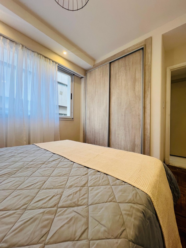 2 AMBIENTES CON BALCON A LA CALLE EN ZONA CENTRO