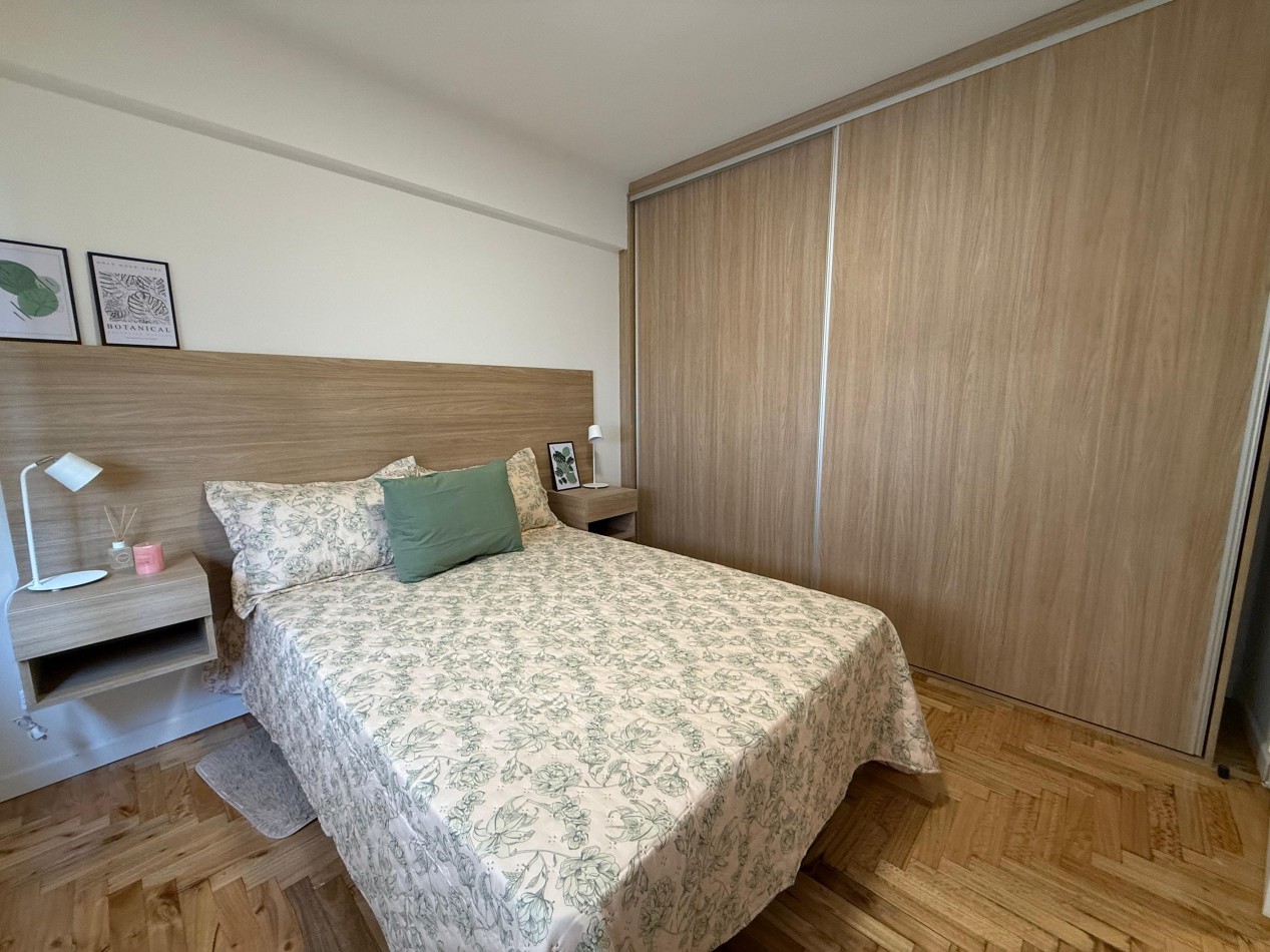 3 AMBIENTES RECICLADO CON BALCON A LA CALLE Y COCHERA FIJA EN EXCELENTE UBICACION