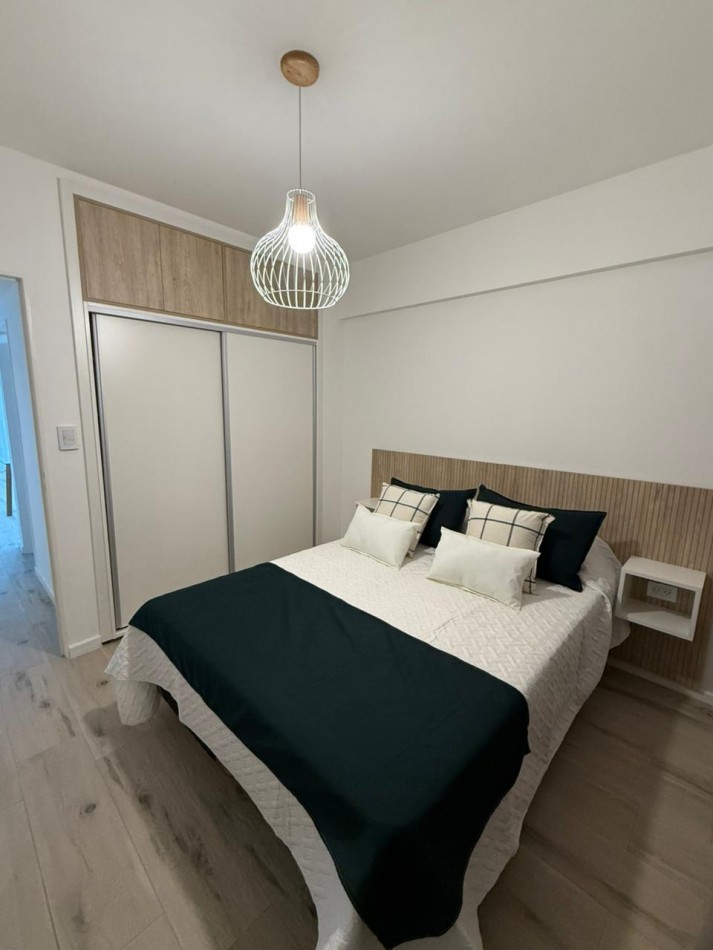 3 AMBIENTES RECICLADO CON BALCON A LA CALLE Y COCHERA/AMOBLADO/DECORADO