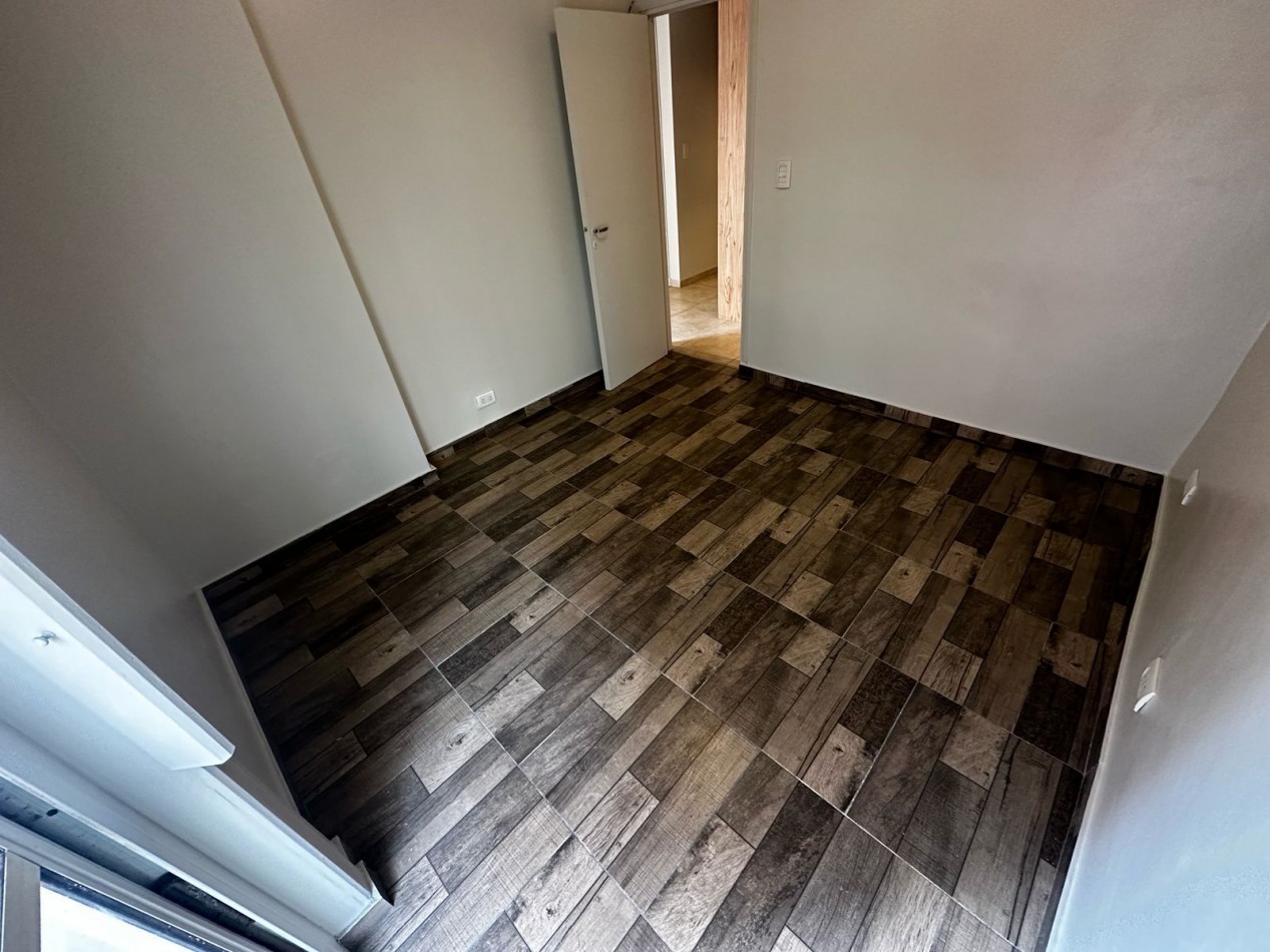 Departamento 2 Ambientes Reciclado con Balcon a la Calle - Apto Credito - Mar del Plata