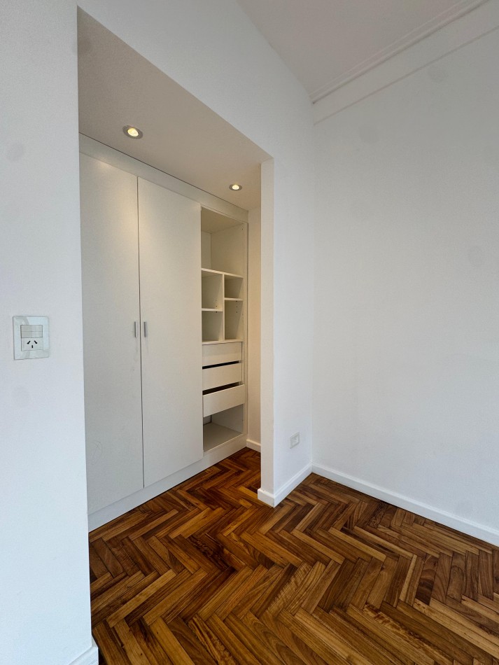 Departamento 2 ambientes al frente - Reciclado - Permuta