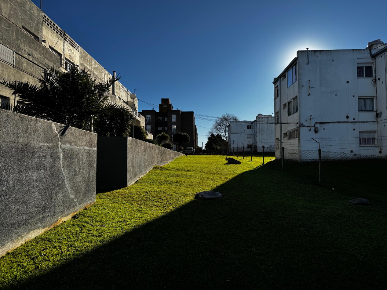 4 AMBIENTES CON BALCON TERRAZA Y VISTA ABIERTA EN ZONA SAN CARLOS