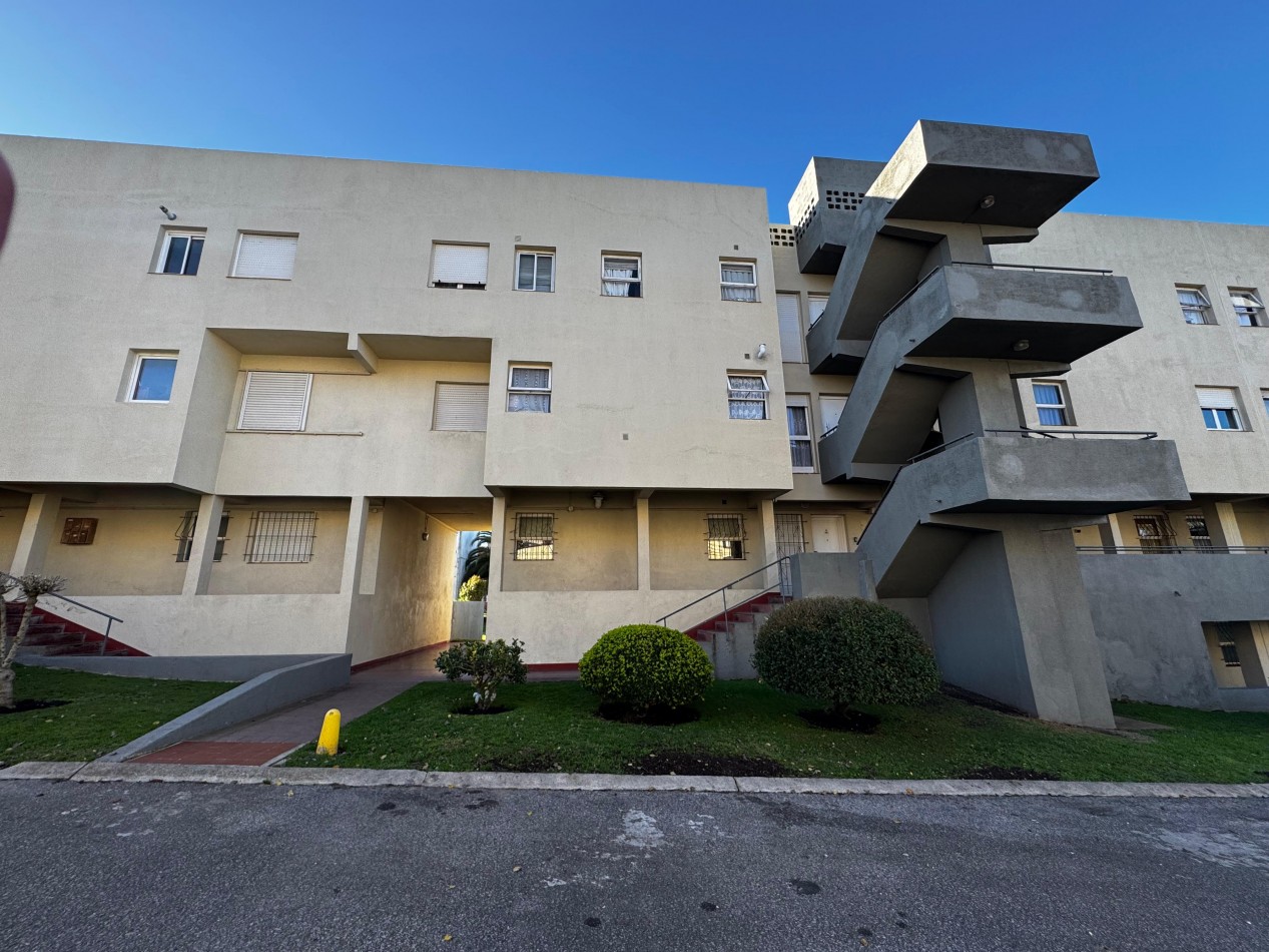 4 AMBIENTES CON BALCON TERRAZA Y VISTA ABIERTA EN ZONA SAN CARLOS