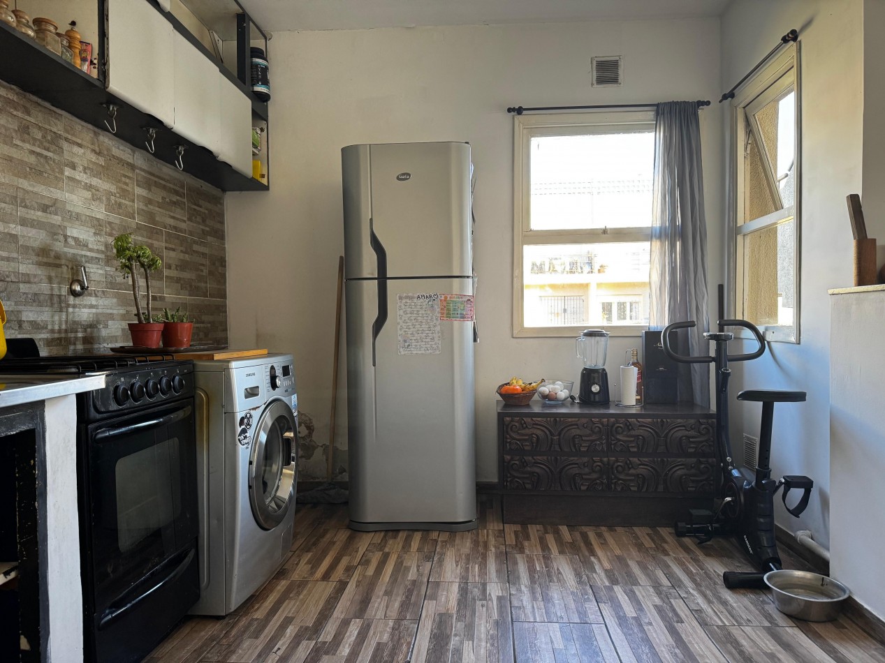 4 AMBIENTES CON BALCON TERRAZA Y VISTA ABIERTA EN ZONA SAN CARLOS