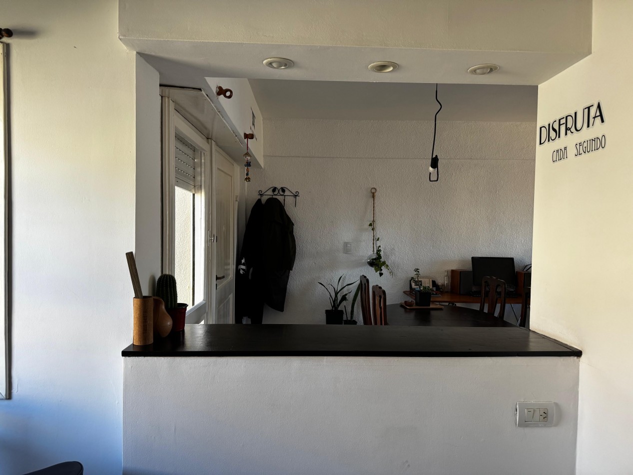 4 AMBIENTES CON BALCON TERRAZA Y VISTA ABIERTA EN ZONA SAN CARLOS