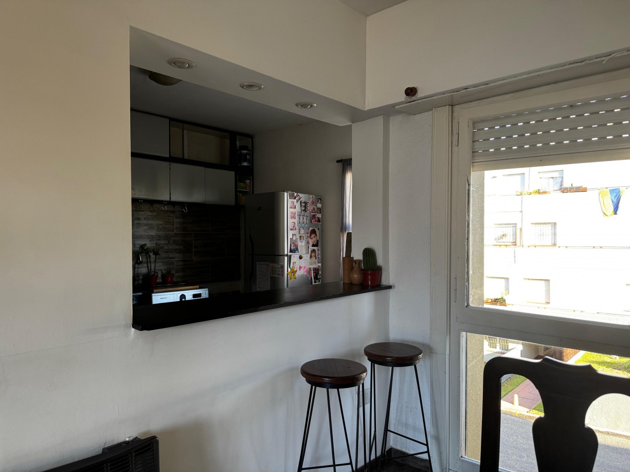 4 AMBIENTES CON BALCON TERRAZA Y VISTA ABIERTA EN ZONA SAN CARLOS