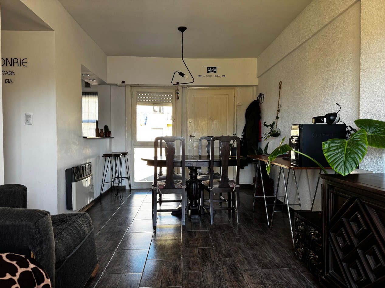 4 AMBIENTES CON BALCON TERRAZA Y VISTA ABIERTA EN ZONA SAN CARLOS