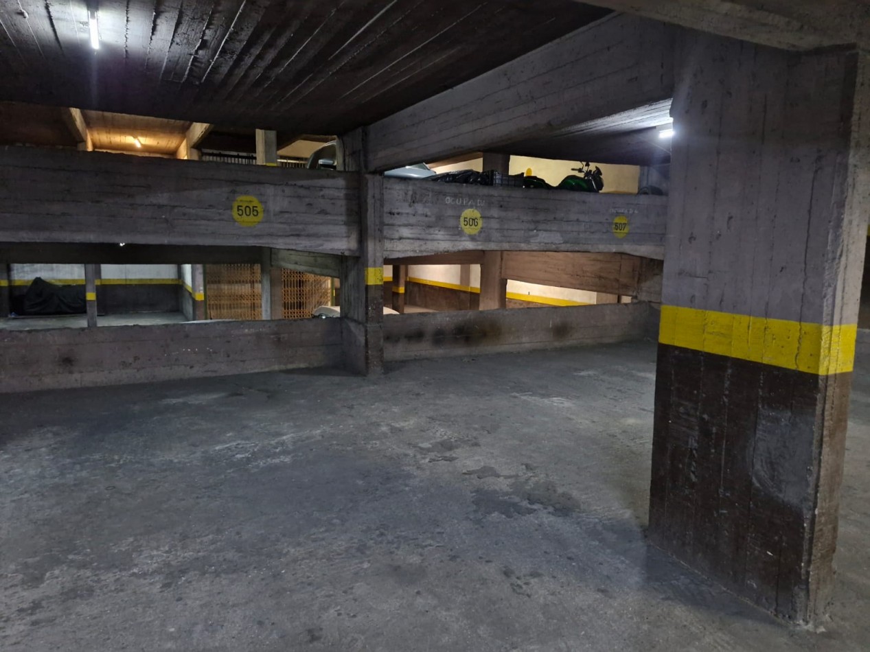 OPORTUNIDAD COCHERA FIJA EN VENTA ZONA MICROCENTRO