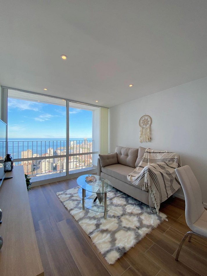 EXCLUSIVO 2 AMBIENTES RECICLADO CON BALCON AL FRENTE Y VISTA AL MAR EN EL EMBLEMATICO EDIFICIO HAVANNA - PISO 39