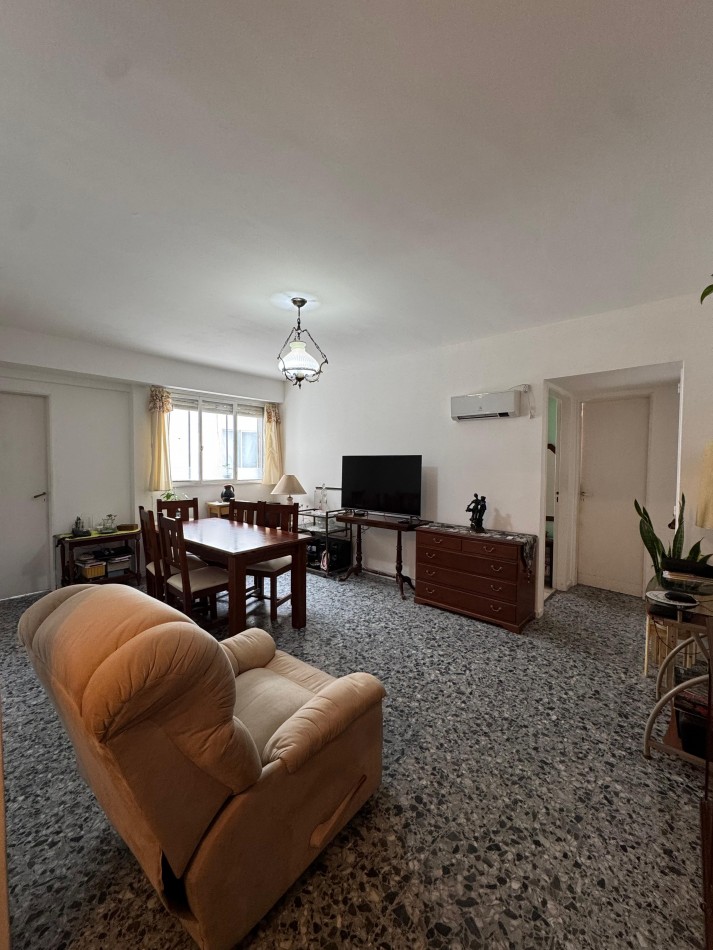 VENTA DEPARTAMENTO 2 AMBIENTES + COCHERA EN LA PERLA (Salta y Libertad)