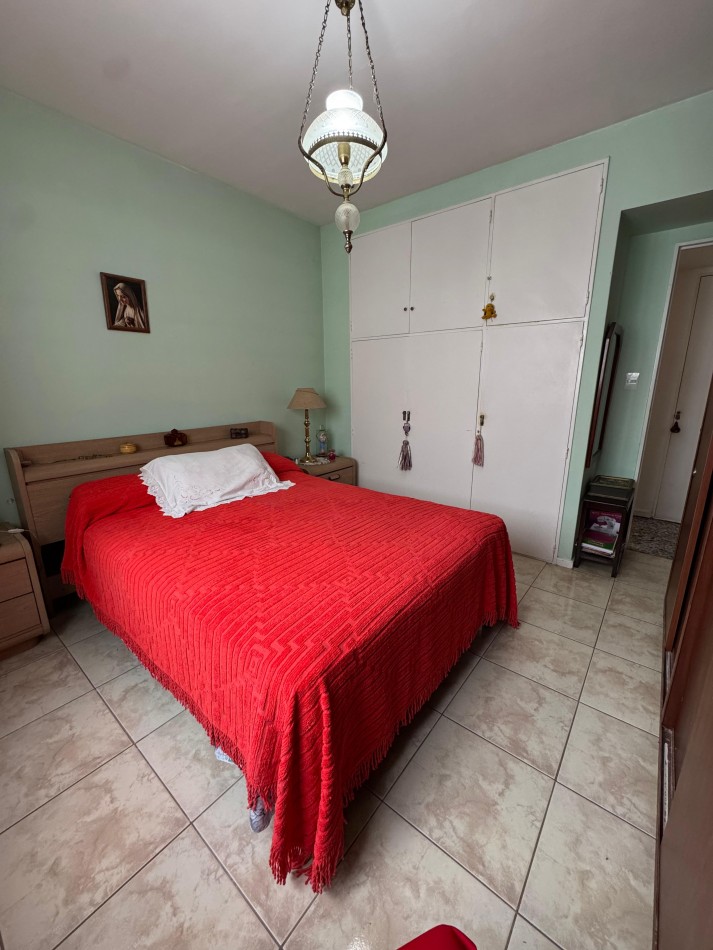 VENTA DEPARTAMENTO 2 AMBIENTES + COCHERA EN LA PERLA (Salta y Libertad)
