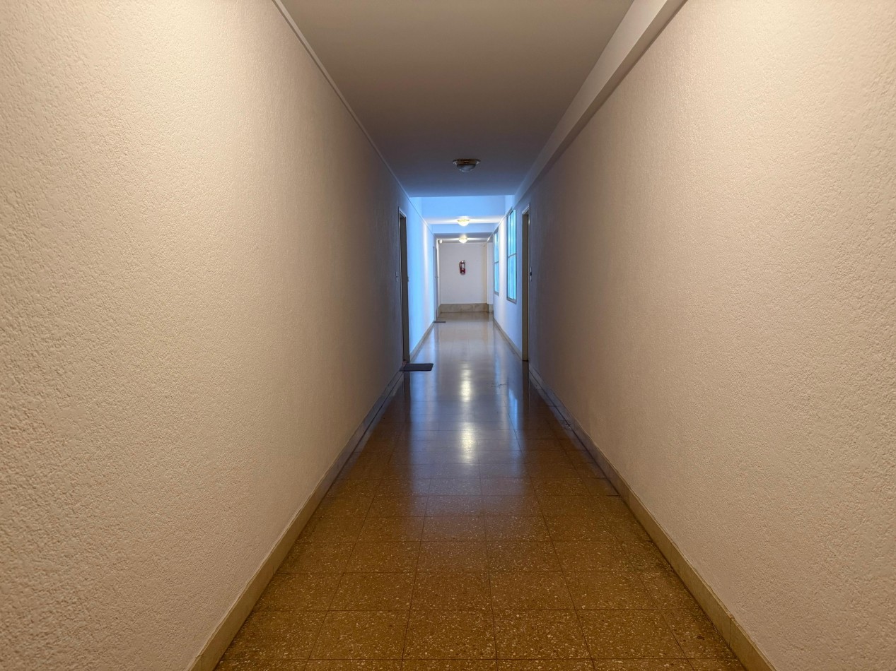3 AMBIENTES AMPLIO CON DEPENDENCIA Y 3 BAÑOS EN EXCELENTE UBICACION