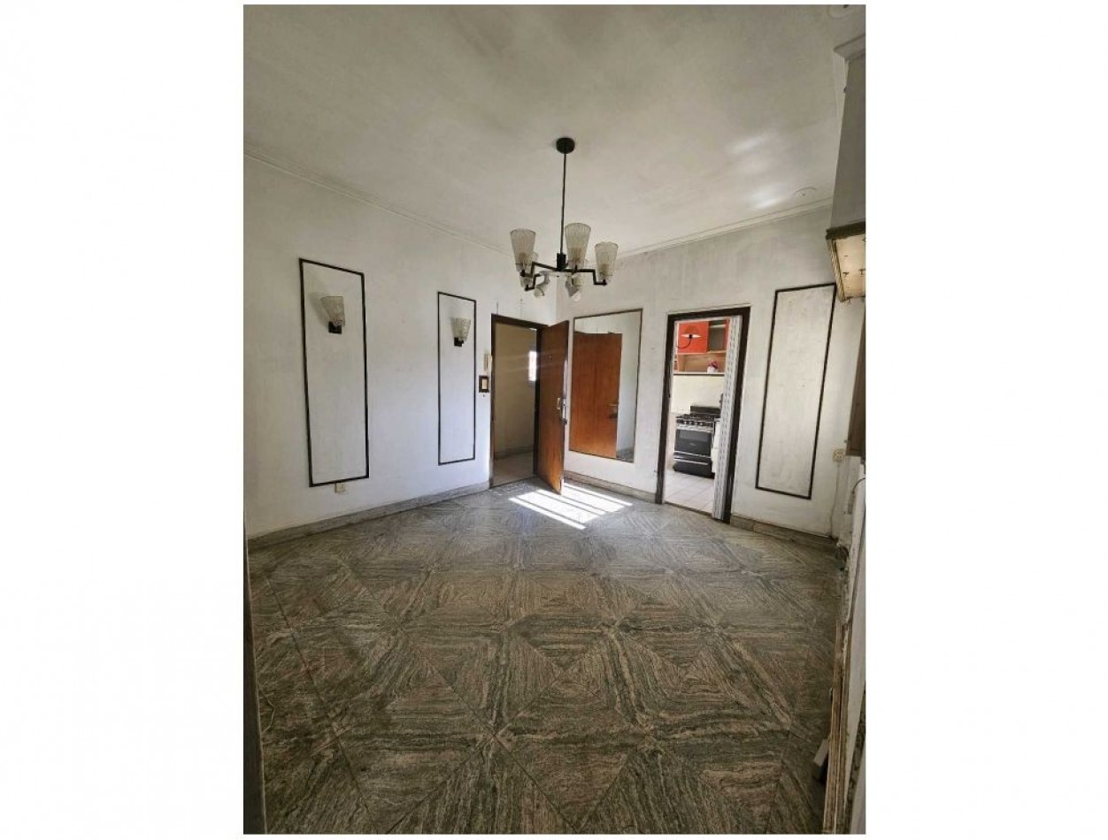 DEPARTAMENTO DE 3 AMBIENTES A RECICLAR
