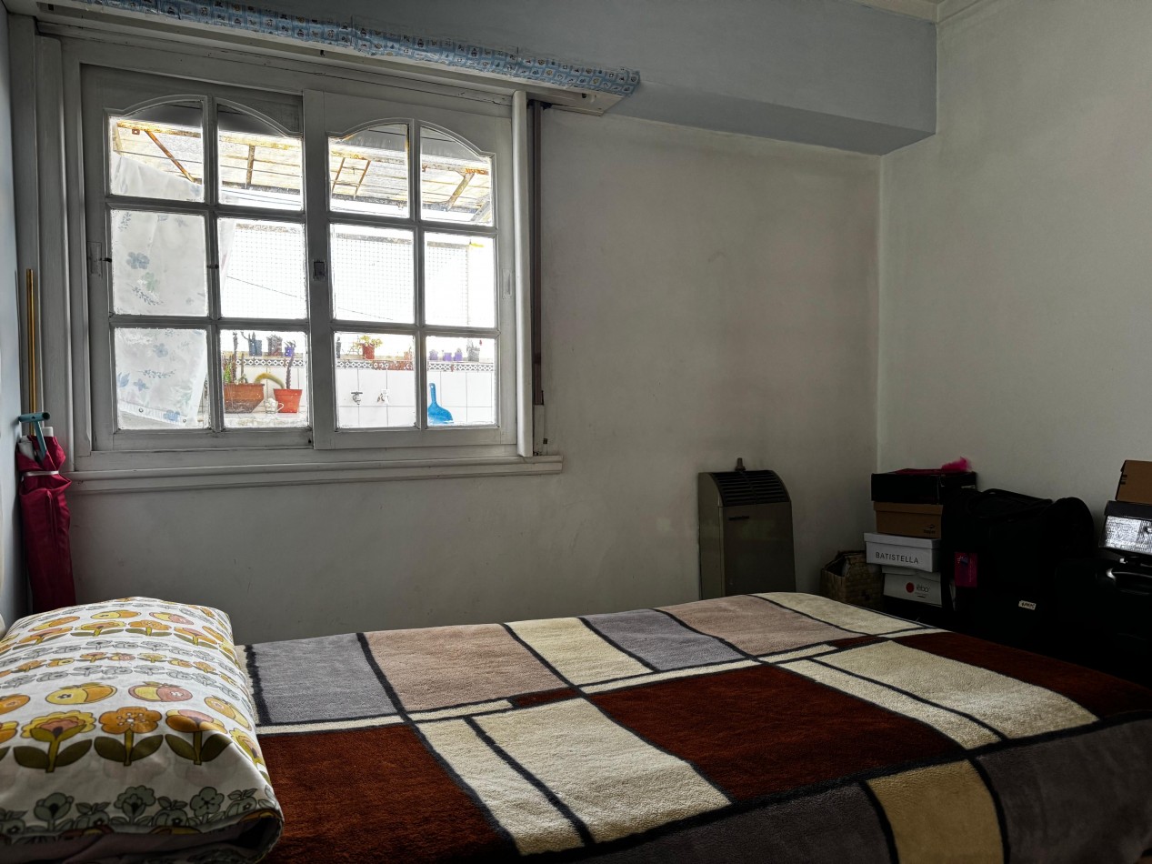 PH DE 3 AMBIENTES AL FRENTE CON BALCON, PATIO Y TERRAZA