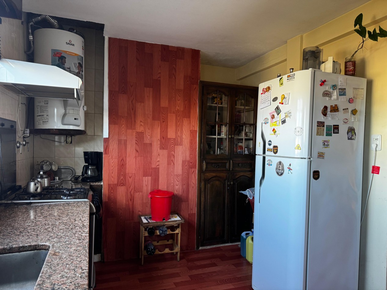 PH DE 3 AMBIENTES AL FRENTE CON BALCON, PATIO Y TERRAZA