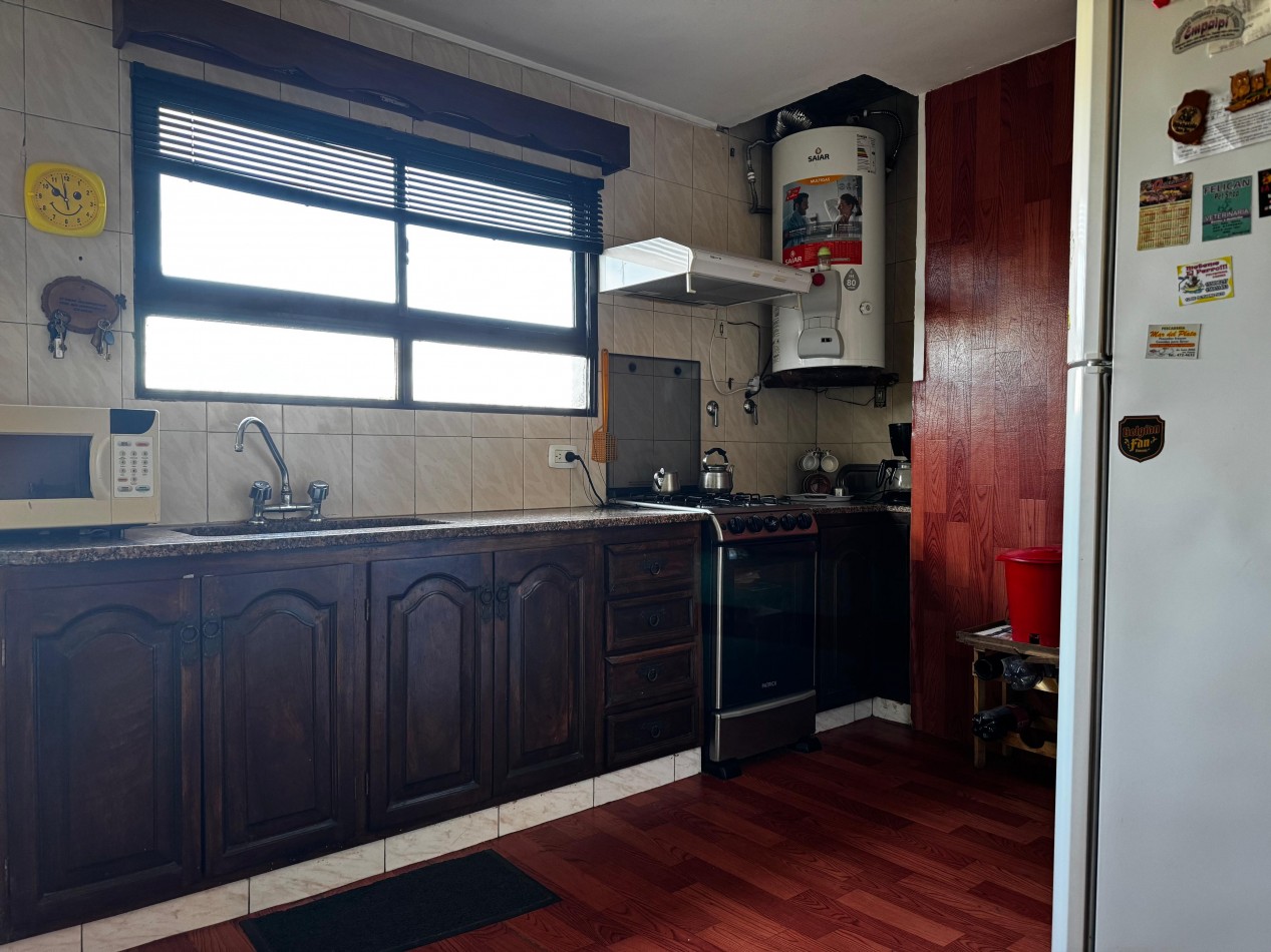 PH DE 3 AMBIENTES AL FRENTE CON BALCON, PATIO Y TERRAZA