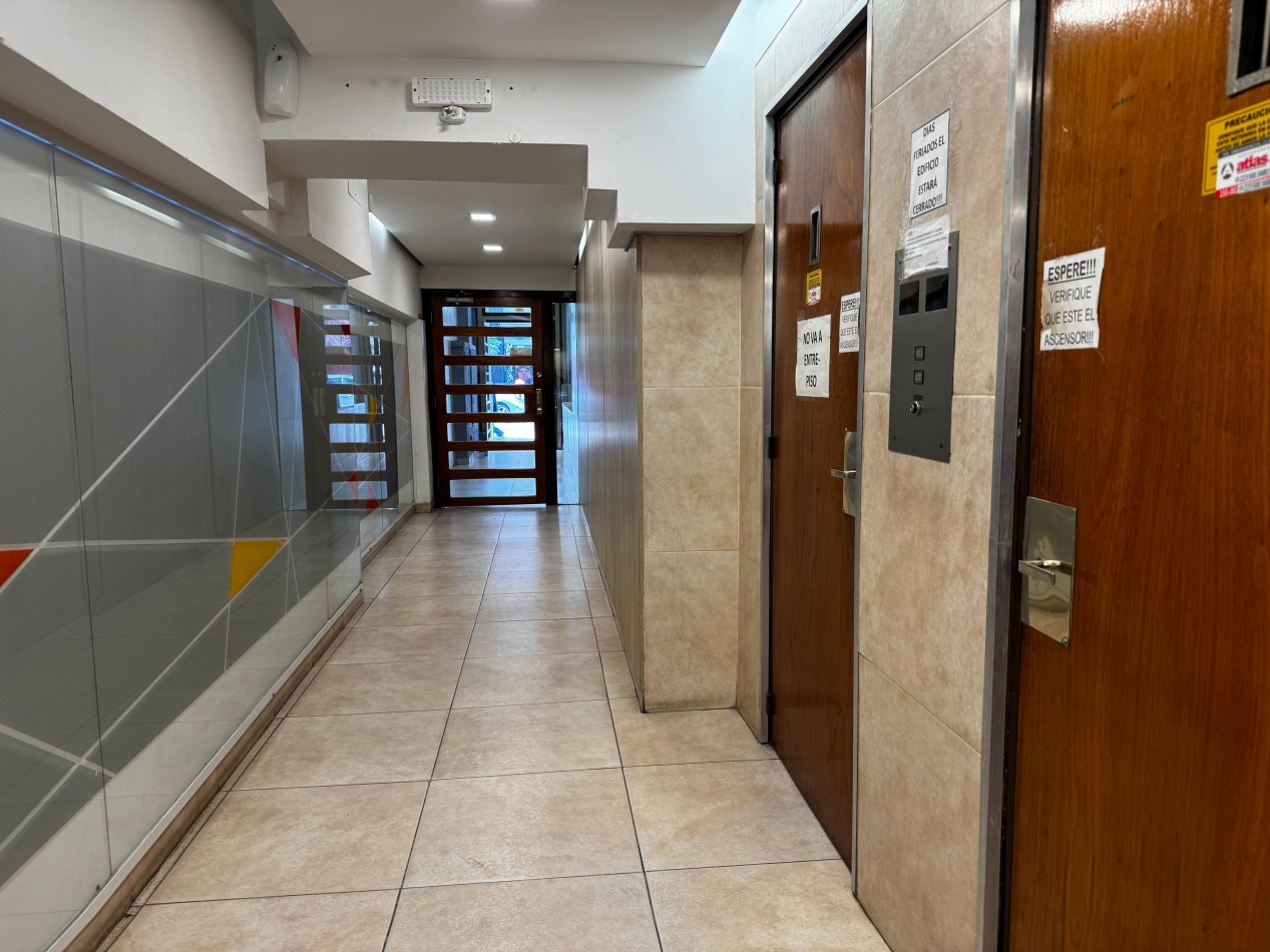 OFICINA EN ZONA CENTRO EN EDIFICIO EXCLUSIVO PARA OFICINAS
