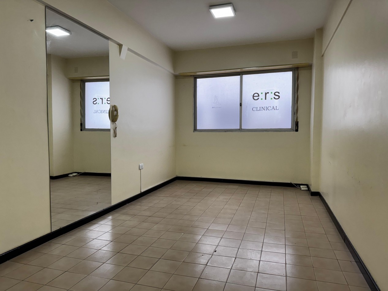 OFICINA EN ZONA CENTRO EN EDIFICIO EXCLUSIVO PARA OFICINAS