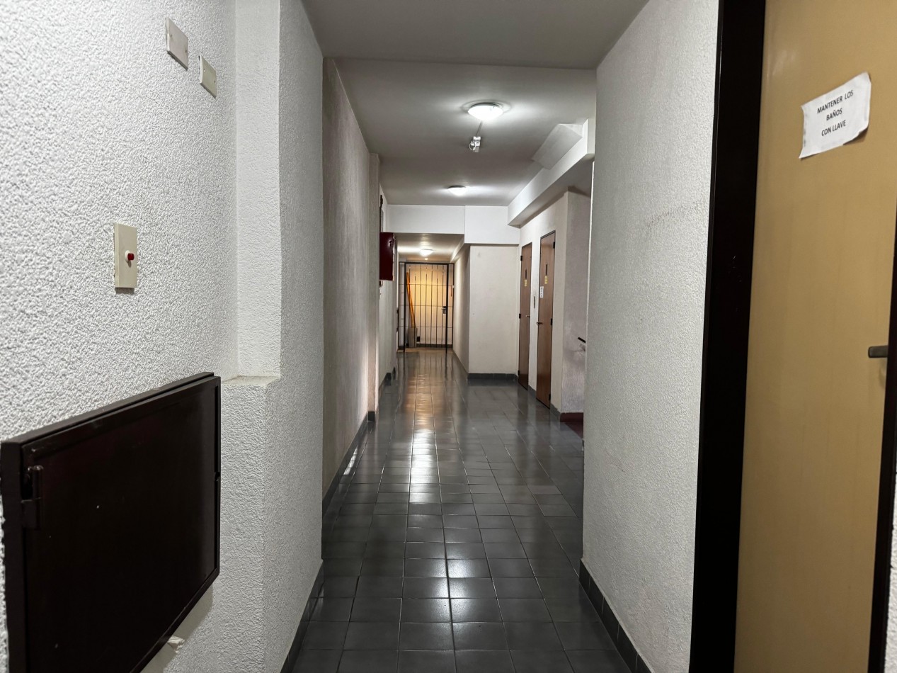 OFICINA EN ZONA CENTRO EN EDIFICIO EXCLUSIVO PARA OFICINAS