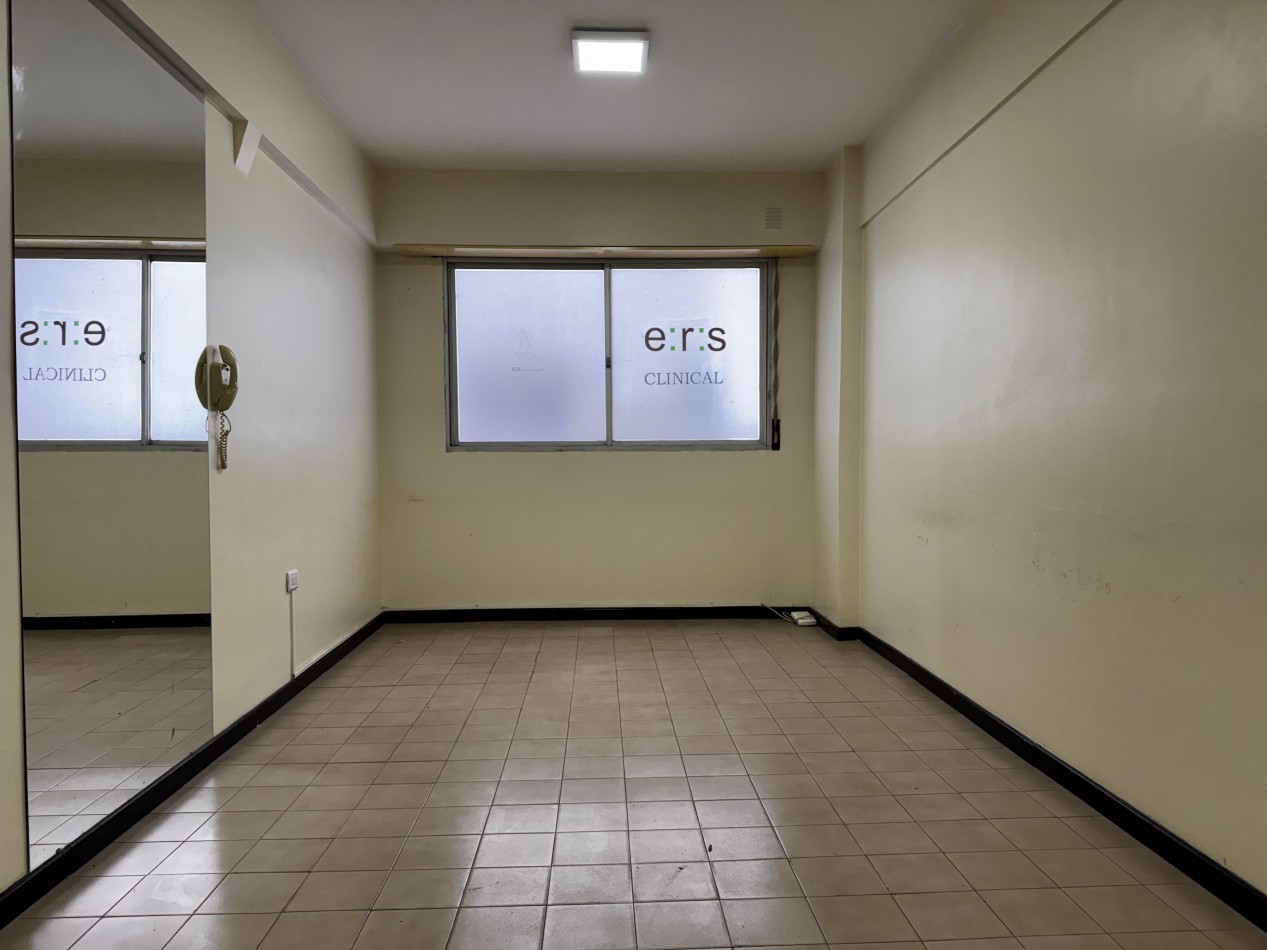 OFICINA EN ZONA CENTRO EN EDIFICIO EXCLUSIVO PARA OFICINAS