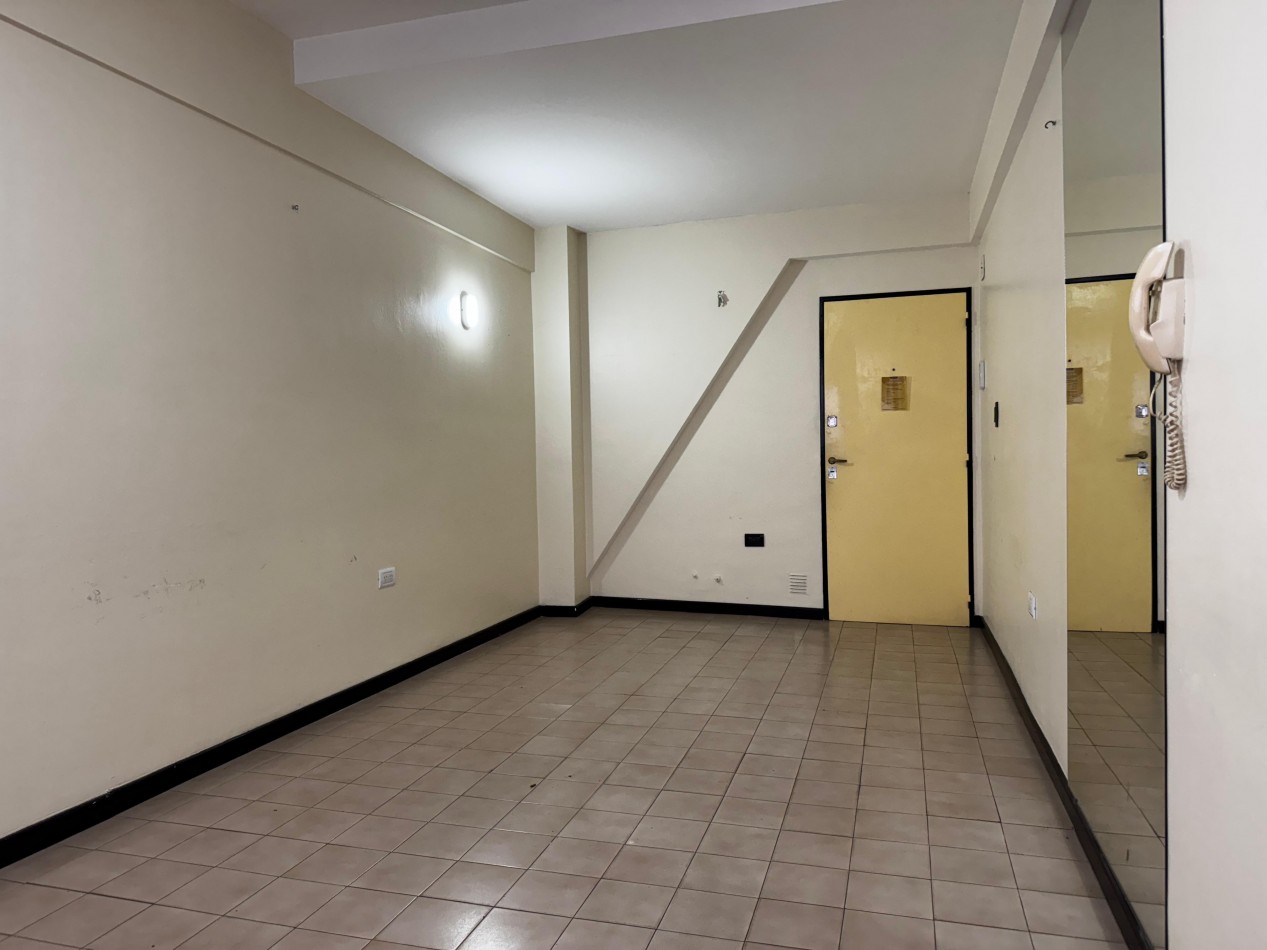 OFICINA EN ZONA CENTRO EN EDIFICIO EXCLUSIVO PARA OFICINAS