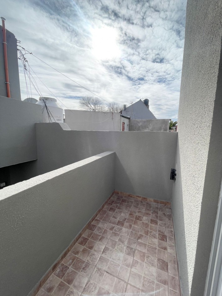 PH DE 2 AMBIENTES A ESTRENAR CON DOBLE BALCON - SIN EXPENSAS EN BARRIO SAN JOSE