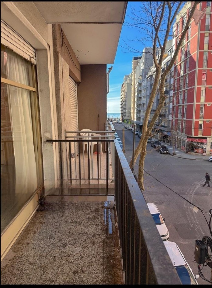 2 AMBIENTES A LA CALLE CON BALCON Y UBICACION TURISTICA ESTRATEGICA