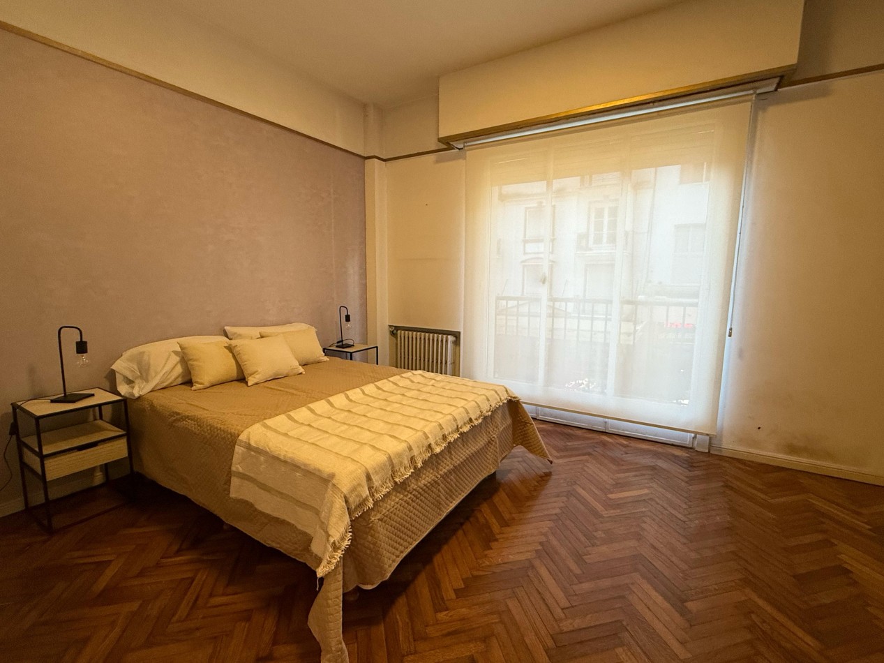 3 AMBIENTES A LA CALLE CON BALCON FRANCES Y DEPENDENCIA DE SERVICIO - 115 M2 TOTALES 