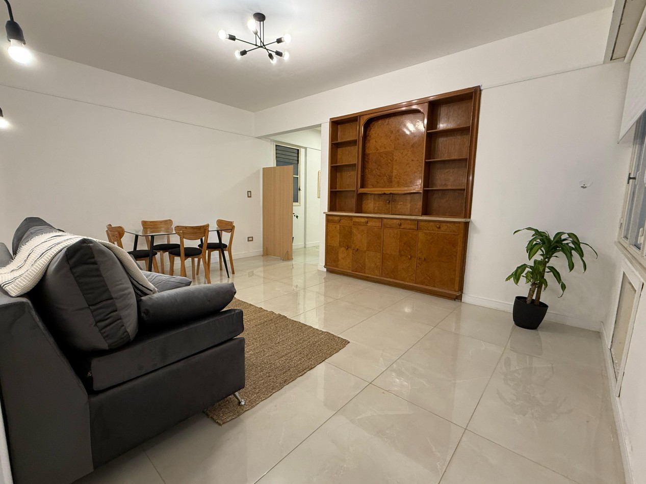 3 AMBIENTES A LA CALLE CON BALCON FRANCES Y DEPENDENCIA DE SERVICIO - 115 M2 TOTALES 