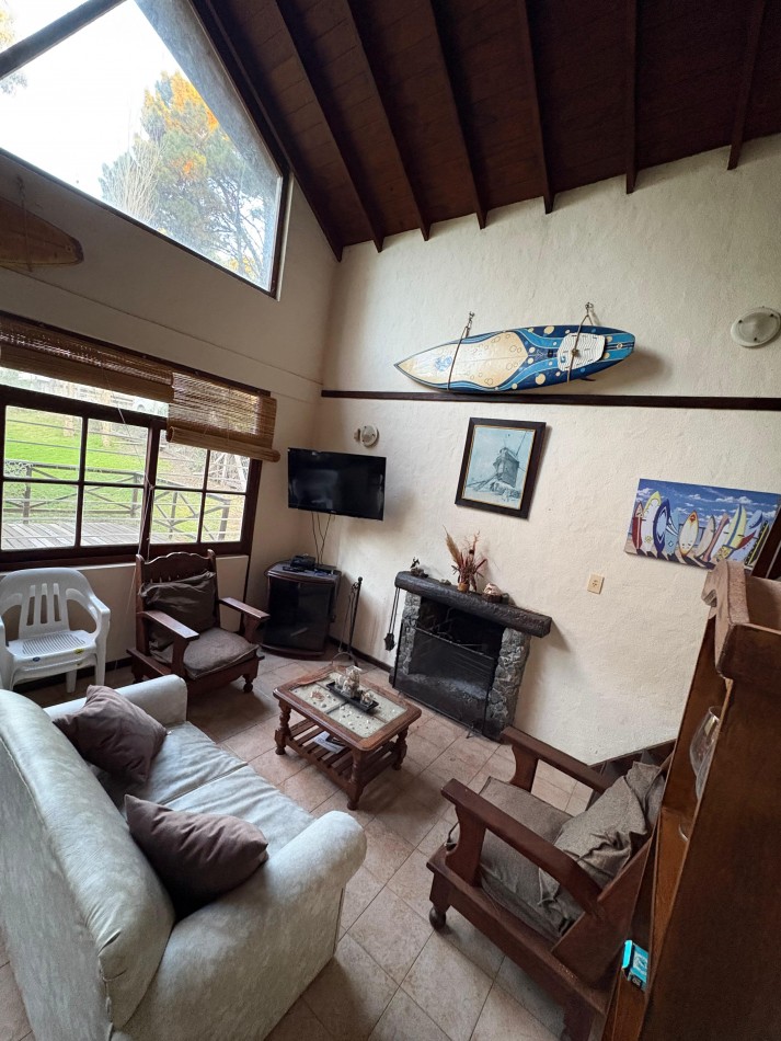 Amplia Casa en Venta en Mar de las Pampas - Excelente Oportunidad para Vivienda o Vacaciones con Alta Rentabilidad