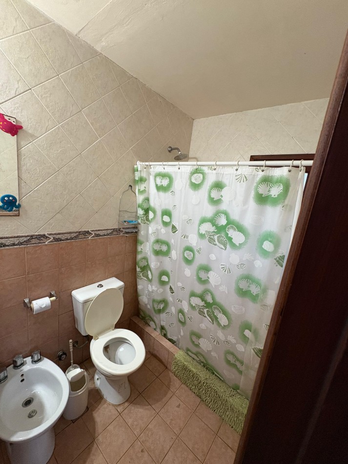 Amplia Casa en Venta en Mar de las Pampas - Excelente Oportunidad para Vivienda o Vacaciones con Alta Rentabilidad