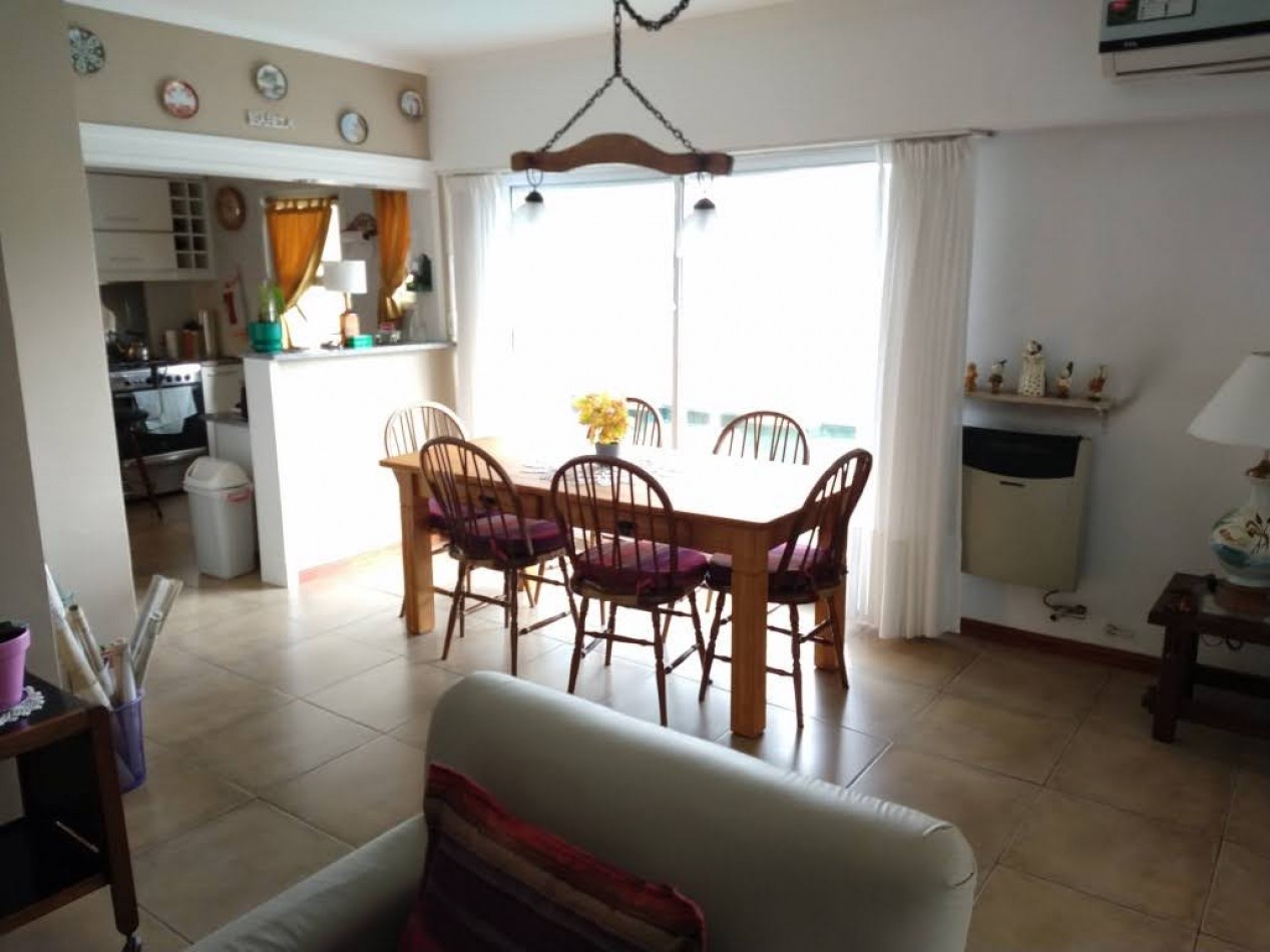 DEPARTAMENTO TIPO PENTHOUSE 4 AMBIENTES CON TERRAZA/QUINCHO/PARRILLA Y VISTA PARCIAL AL MAR EN ZONA PASEO ALDREY - APTO CREDITO