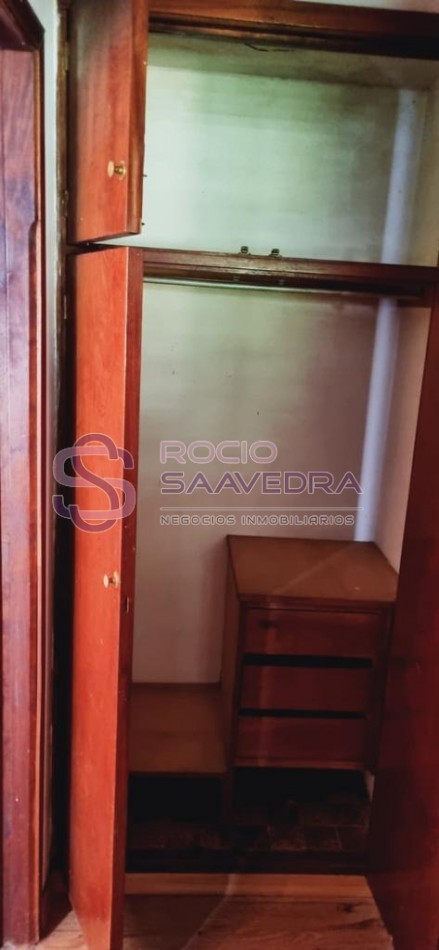 UNA AMPLIA CASA EN TERRENO PROPIO C/TODOS LOS SERVICIOS-ZONA SAN BDO.A 3 C DEL MAR!!