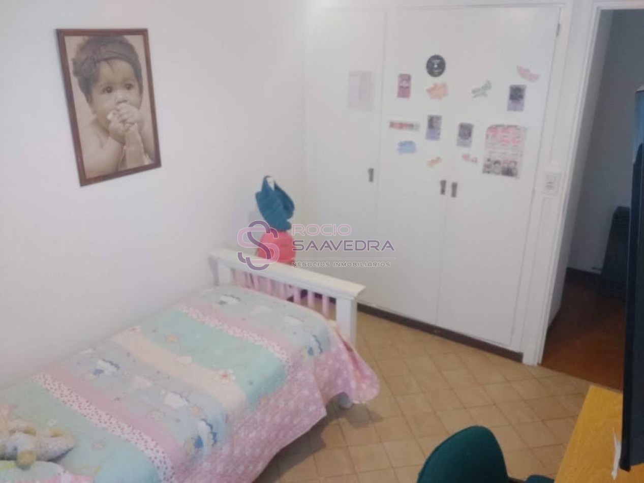 DEPARTAMENTO DE 4 AMBIENTES CON DEPENDENCIA Y COCHERA