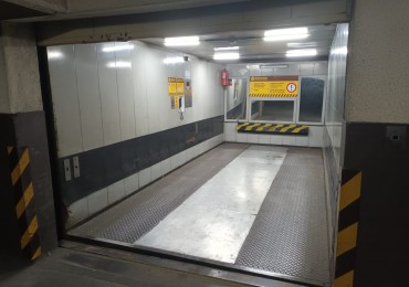 VENTA DE COCHERA FIJA 3ER PISO EN PLENO CENTRO 